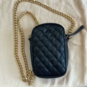 Able Black Quilted Leather Corie phone crossbody Like New